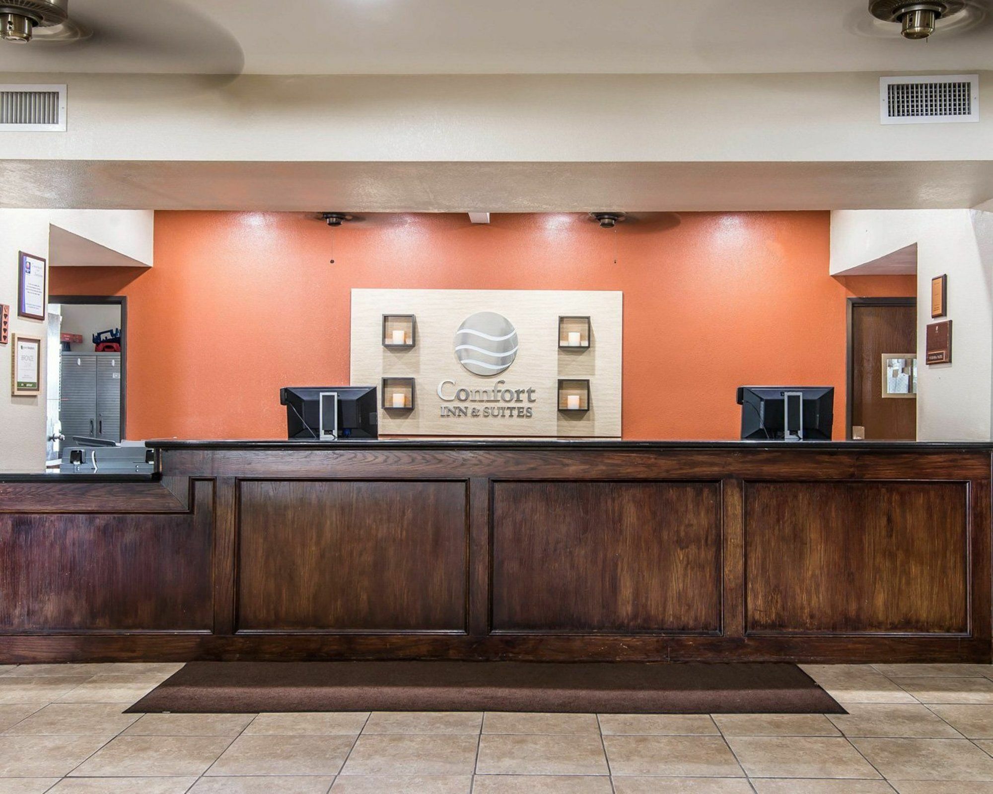 Comfort Inn & Suites Kansas City Downtown Dış mekan fotoğraf